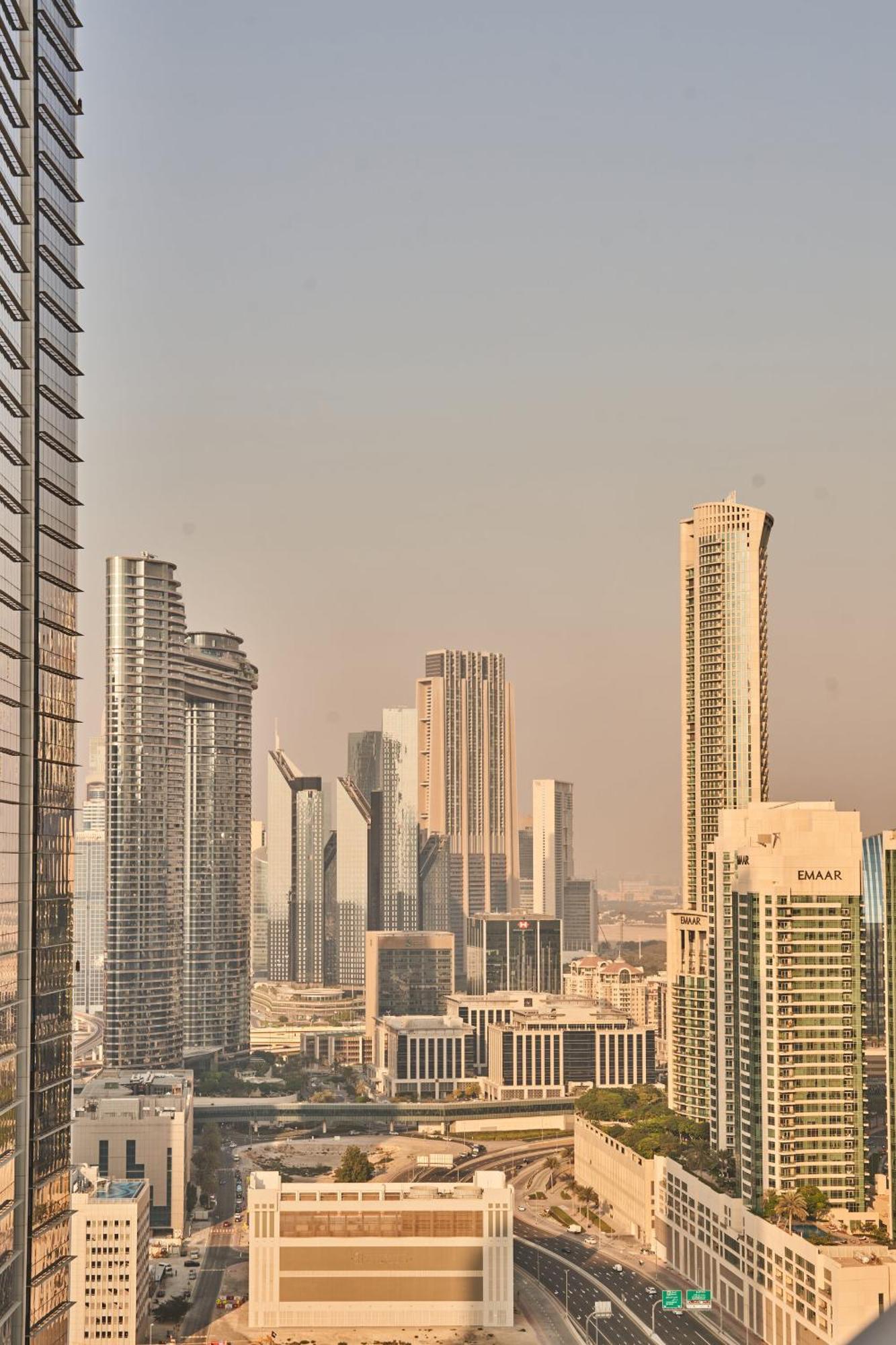 2bd Paramount Midtown - 6 Guests - Burj Views 64th Floor Infinity Pool, King Bed شقة