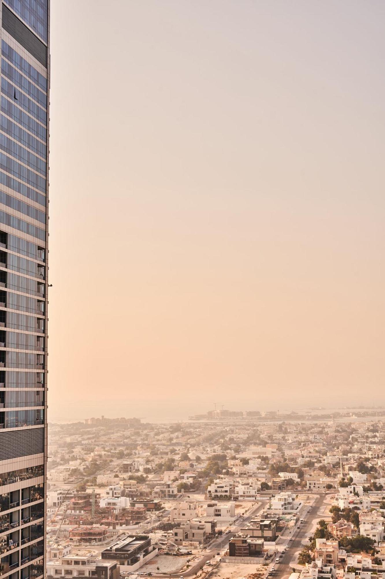 شقة 2bd Paramount Midtown - 6 Guests - Burj Views 64th Floor Infinity Pool, King Bed